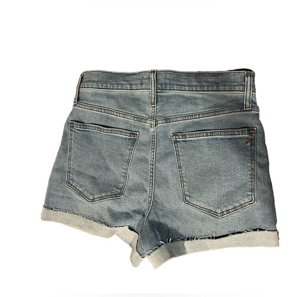 New Madewell high waisted denim shorts - Picture 2 of 3